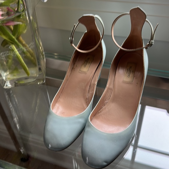Valentino baby blue patent block heel with strap - Picture 5 of 11